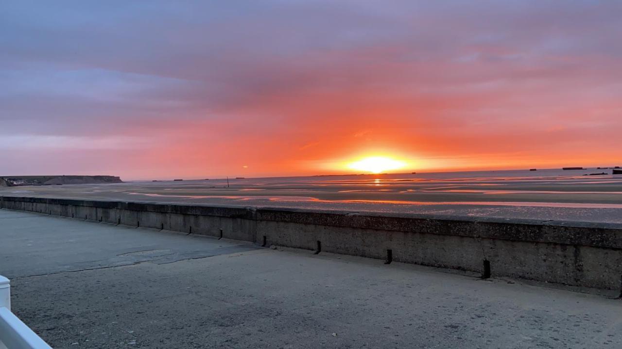 Gites " Arromanches" Ou "Bord De Mer Pmr" 2 Chambres En Front De Mer A Asnelles , 3Km D'Arromanches, 10Km De Bayeux Экстерьер фото